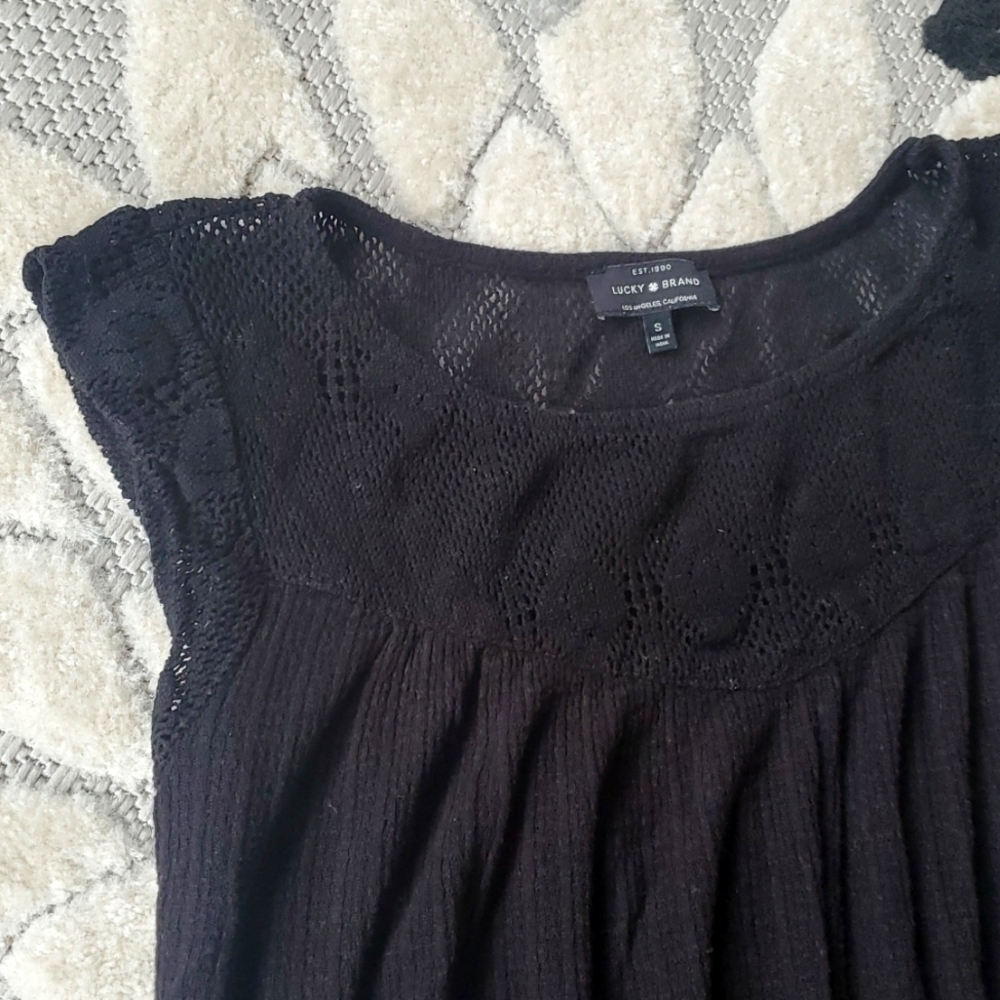 Lucky Brand cap sleeve top